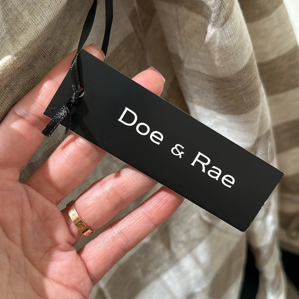 🟢NWT Doe &Rae strip collared blouse - Picture 4 of 4